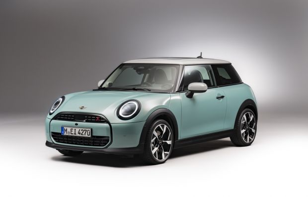 The new petrol MINI Cooper