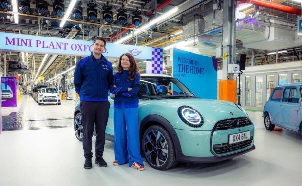 New MINI Cooper starts production at Plant Oxford