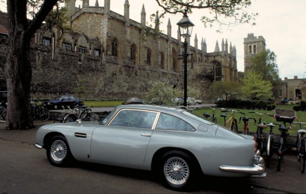 Aston Martin to recreate iconic James Bond 'Goldfinger' DB5