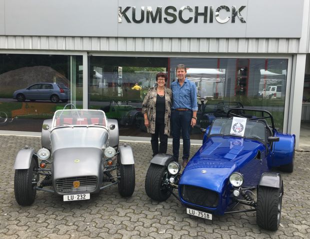 Swiss Caterham dealer celebrates sale of 500th Seven!