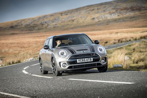 MINI upgrades Hatch standard equipment