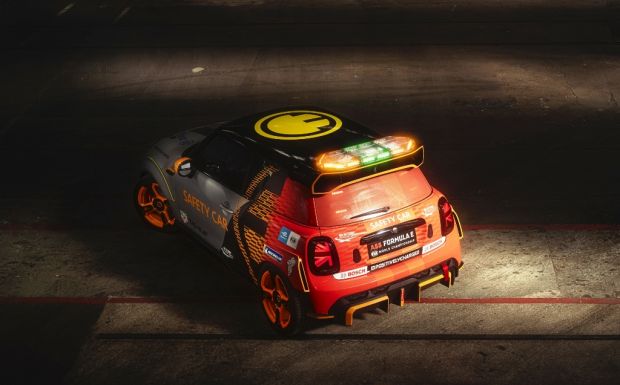 The MINI Electric Pacesetter inspired by John Cooper Works