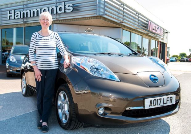 Nissan Leaf EV charges to 20,000 sales