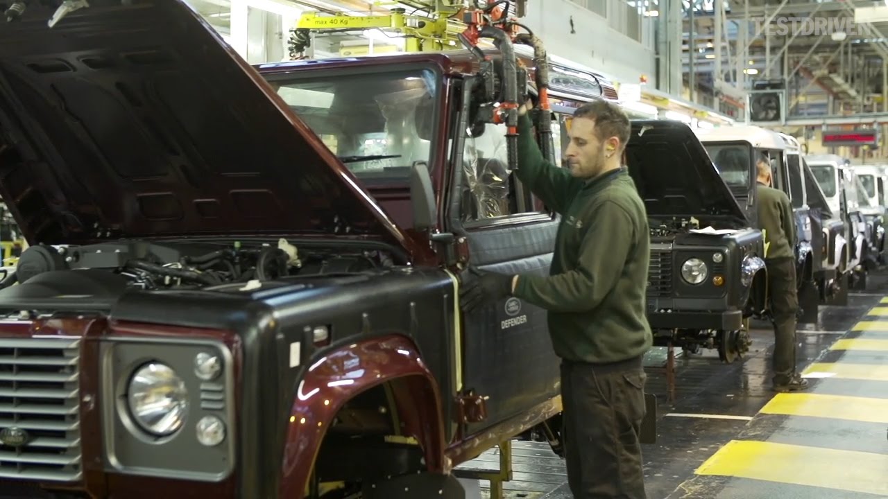 Land Rover Defender production 2015